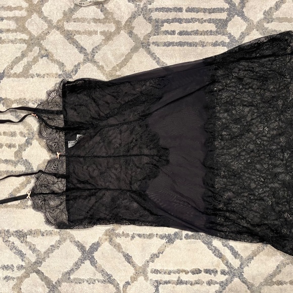 b.temptd black lace nightgown - Picture 3 of 6
